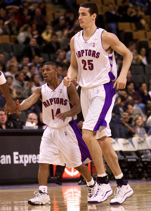 Toronto Raptors Muggsy Bogues and Alek Radojevic