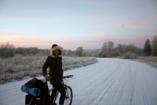 Катание на велосипеде зимой