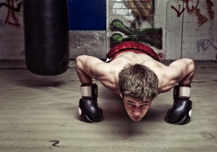 Боксерская тренировка в домашних условиях